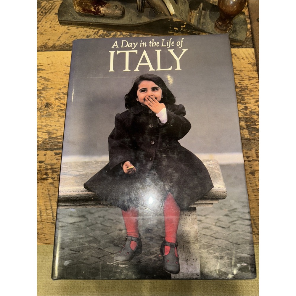 A Day In The Of Italy April 27 1990 Hardcover Book
